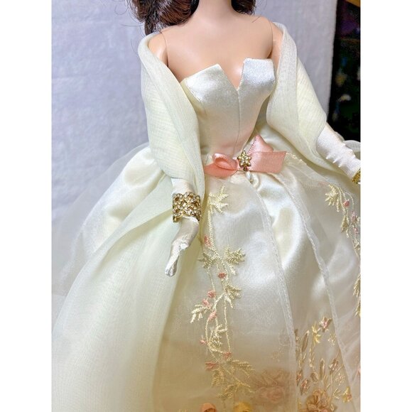 2006 Mattel Lady of the Manor Silkstone Barbie Fashion Model COA & Box - Picture 11 of 16